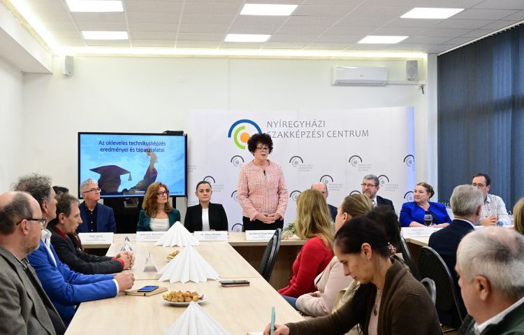 Szakmai tanácskozás – Fókuszban az okleveles technikusképzés első eredményei